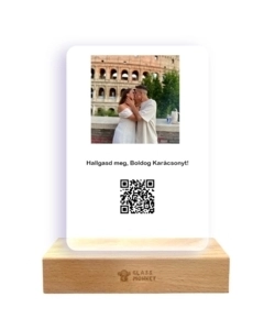 Világító plexi QR kóddal